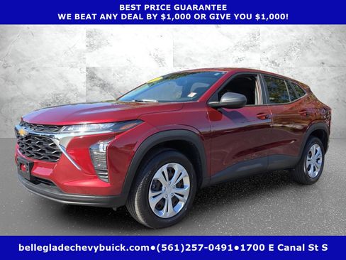 Certified 2024 Chevrolet Trax LS w/ Driver Confidence Package FWD image 1