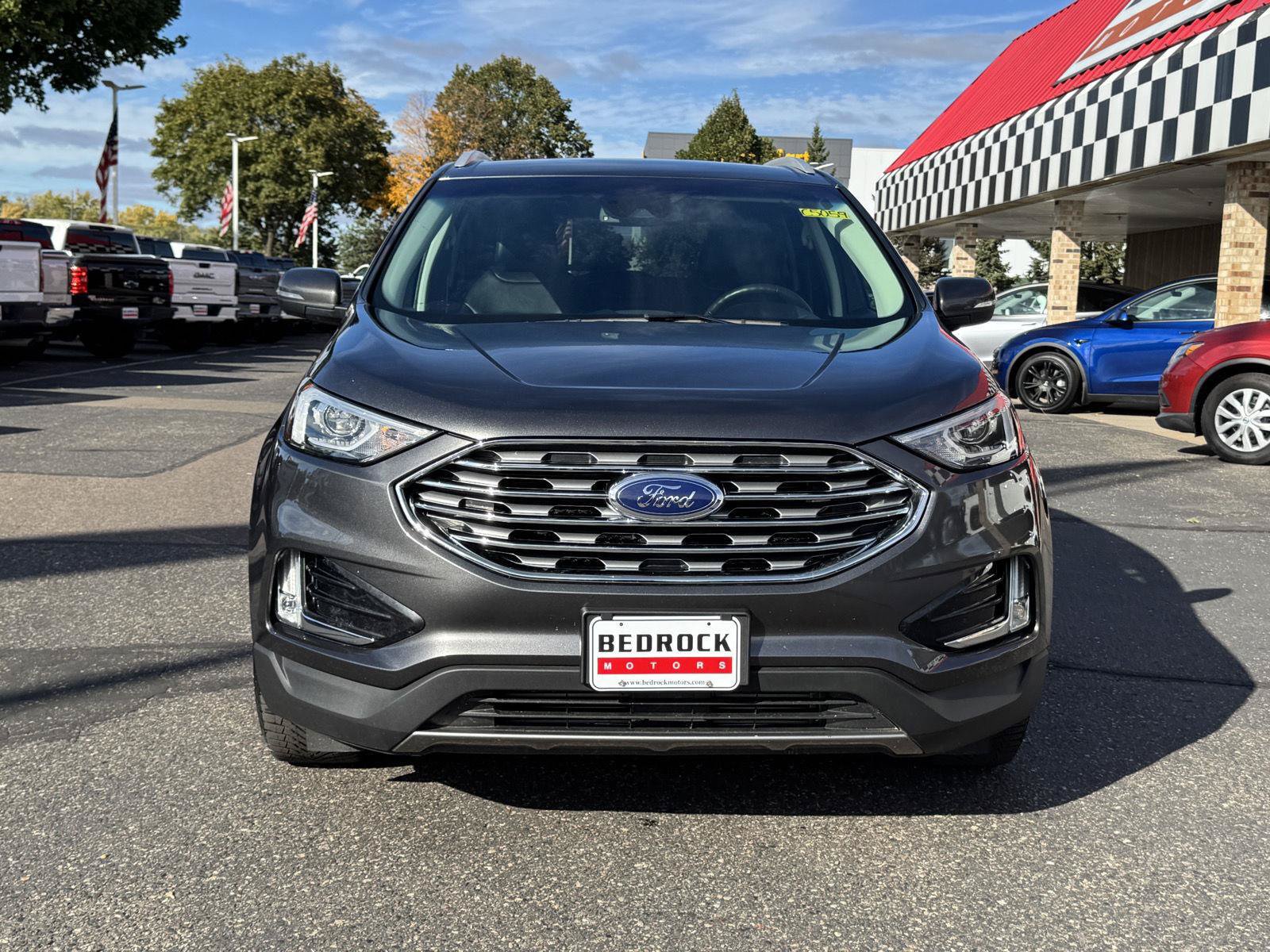 Used 2020 Ford Edge SEL w/ Convenience Package AWD/4WD image 2