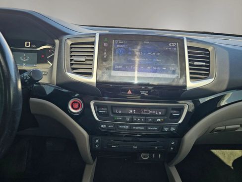 Used 2016 Honda Pilot Elite image 33