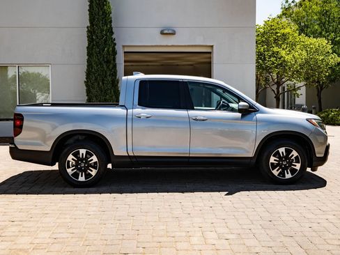 Used 2020 Honda Ridgeline RTL image 11
