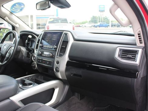 Used 2021 Nissan Titan SV w/ SV Convenience Package AWD/4WD image 32