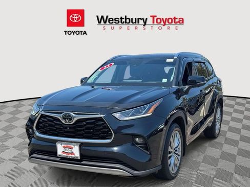Used 2023 Toyota Highlander Platinum AWD/4WD image 5