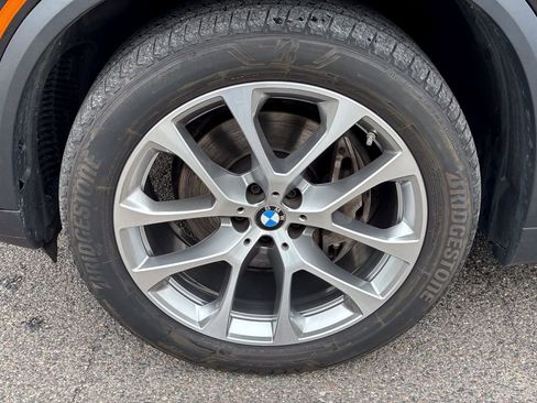 Used 2024 BMW X5 xDrive40i w/ Premium Package AWD/4WD image 13