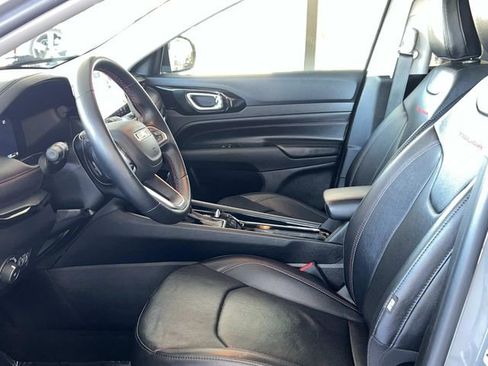 Used 2022 Jeep Compass Trailhawk w/ Trailhawk Elite Group image 9