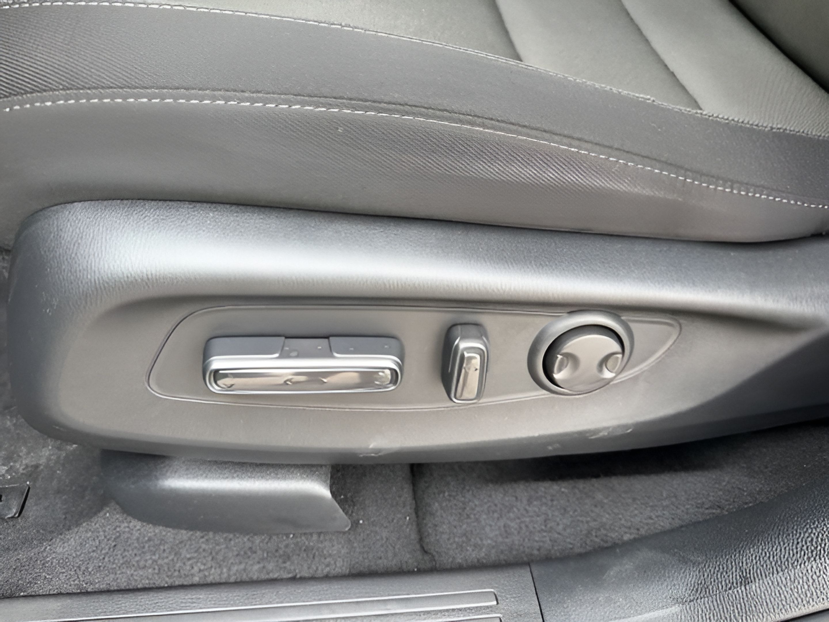 Used 2024 Honda CR-V EX image 23