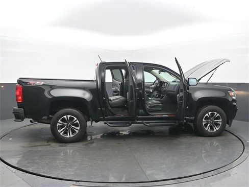Used 2021 Chevrolet Colorado Z71 w/ LPO, Tonneau and Step Package image 57