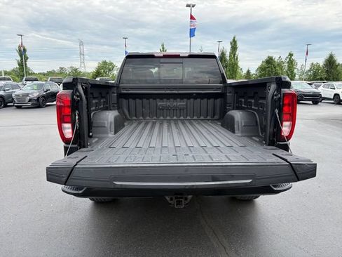 Used 2022 GMC Sierra 1500 Elevation w/ Preferred Package AWD/4WD image 16