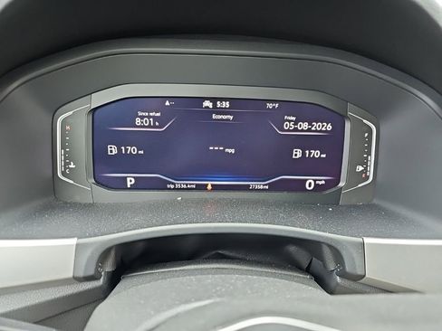 Used 2023 Volkswagen Atlas Cross Sport SE w/ Panoramic Sunroof Package FWD image 2
