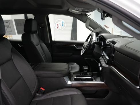 Used 2023 GMC Sierra 1500 SLT w/ SLT Premium Package image 19
