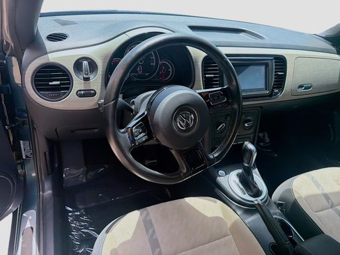 Used 2018 Volkswagen Beetle 2.0T Coast FWD image 20