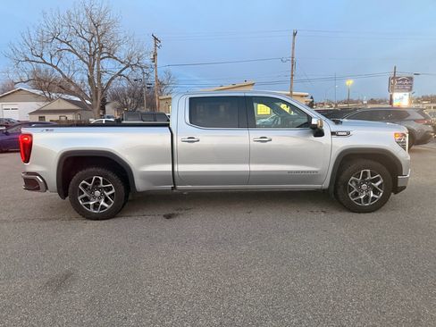 Used 2022 GMC Sierra 1500 SLT w/ SLT Premium Plus Package image 5