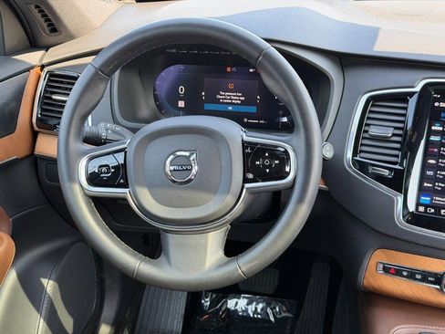 Used 2023 Volvo XC90 B6 Plus w/ Protection Package image 14