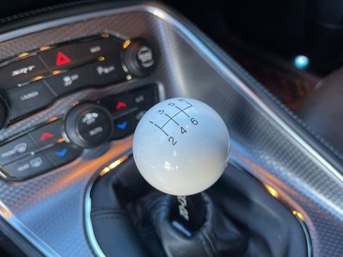 Used 2016 Dodge Challenger SRT Hellcat image 16