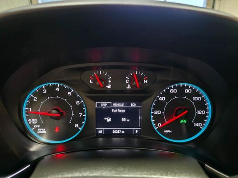 Used 2022 Chevrolet Equinox LS FWD image 34