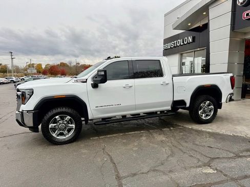 Used 2025 GMC Sierra 2500 SLE w/ SLE Convenience Package image 8