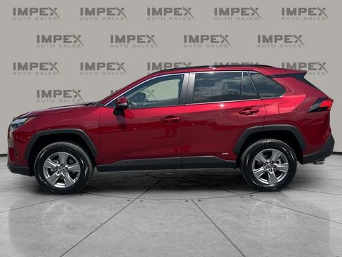 Used 2024 Toyota RAV4 XLE image 2