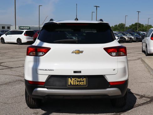 Used 2025 Chevrolet TrailBlazer LT FWD image 5