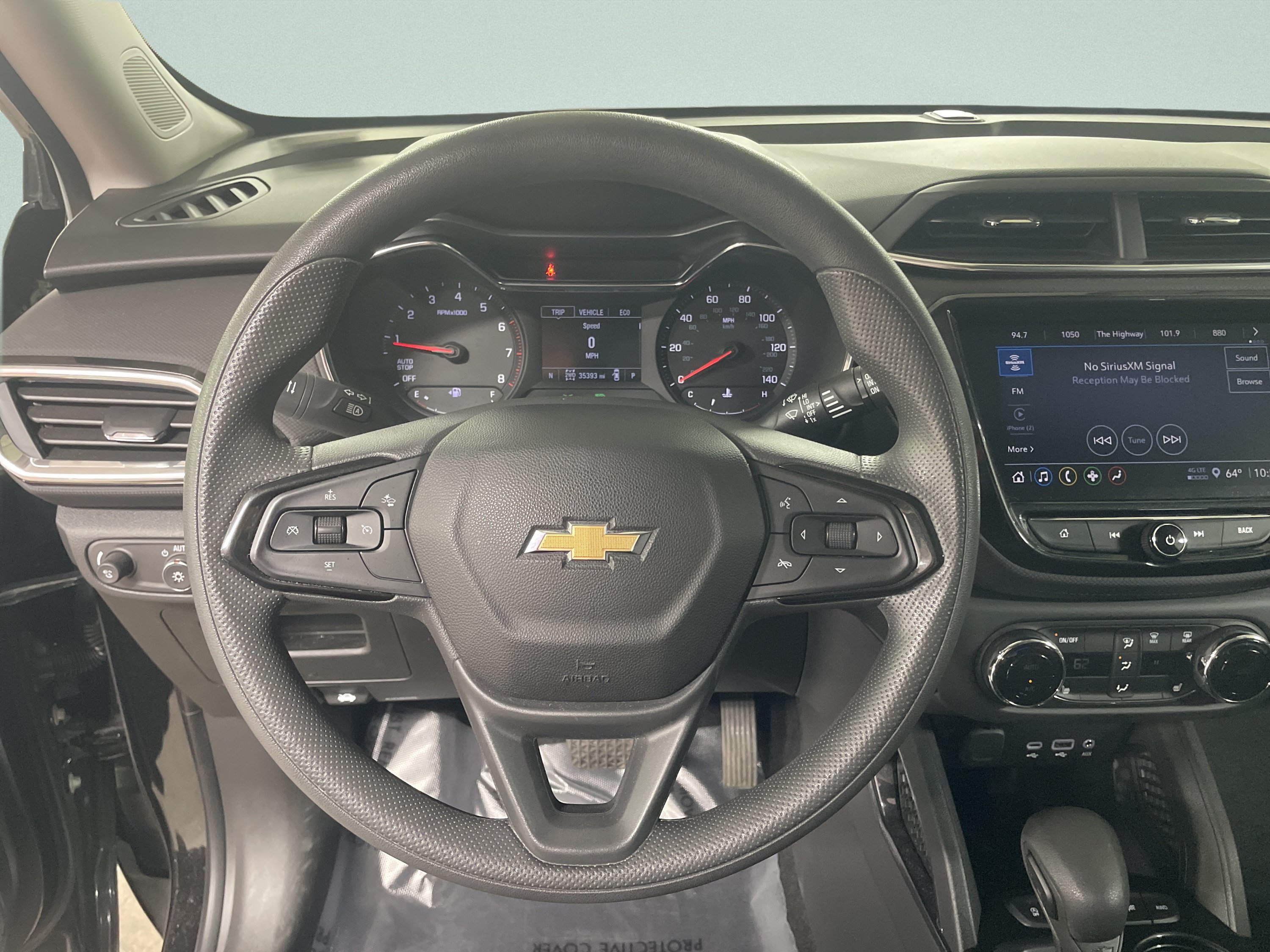 Used 2023 Chevrolet TrailBlazer LT w/ Convenience Package AWD/4WD image 17
