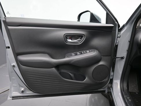 Certified 2026 Honda HR-V EX-L image 30