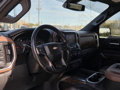Used 2019 Chevrolet Silverado 1500 High Country image 13