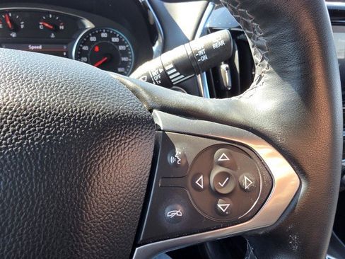 Used 2023 Chevrolet Traverse LT image 27