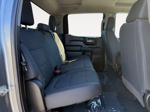 Used 2019 Chevrolet Silverado 1500 Custom Trail Boss w/ Custom Convenience Package image 12