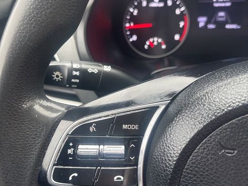 Used 2023 Kia Seltos LX image 21