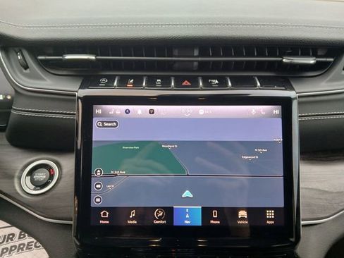 Used 2023 Jeep Grand Cherokee L Limited image 29