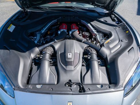 Certified 2019 Ferrari Portofino image 23