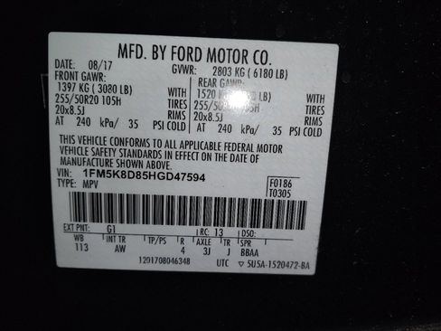Used 2017 Ford Explorer XLT w/ Equipment Group 202A AWD/4WD image 33