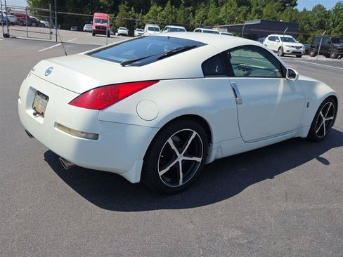 Used 2008 Nissan 350Z Coupe w/ Cargo Convenience Pkg RWD image 4