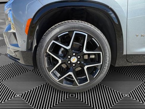 New 2026 Chevrolet Traverse High Country FWD image 9