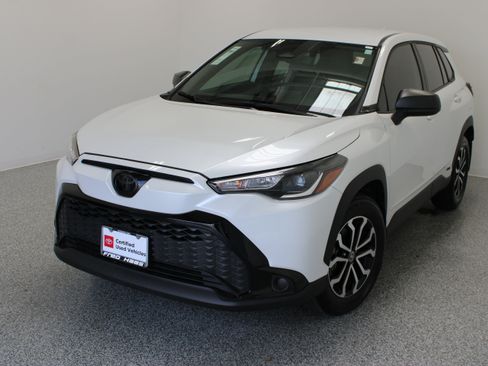 Certified 2024 Toyota Corolla Cross AWD Hybrid image 2