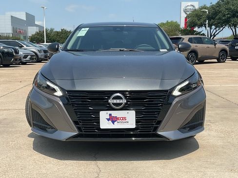New 2026 Nissan Altima 2.5 SV FWD image 3