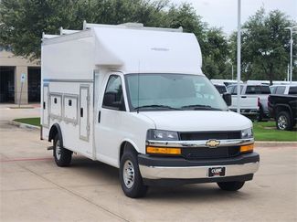 New 2025 Chevrolet Express 3500 w/ Power Convenience Package RWD video 2
