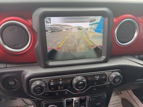 Used 2023 Jeep Gladiator Rubicon w/ LED Lighting Group image 3