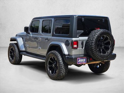 Used 2021 Jeep Wrangler Unlimited Sahara AWD/4WD image 8