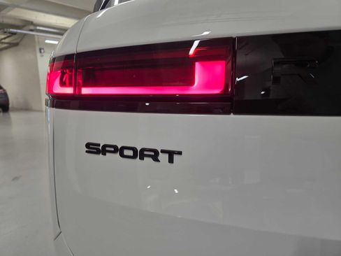 New 2026 Land Rover Range Rover Sport SE AWD/4WD image 15