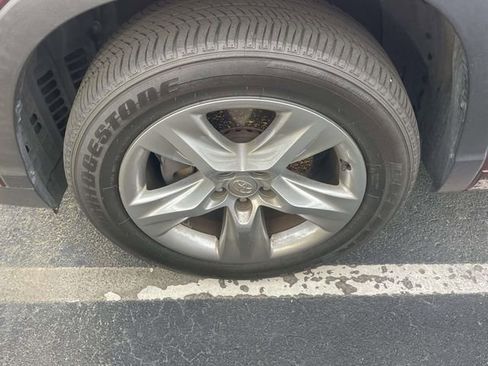 Used 2015 Toyota Highlander Limited Platinum image 5