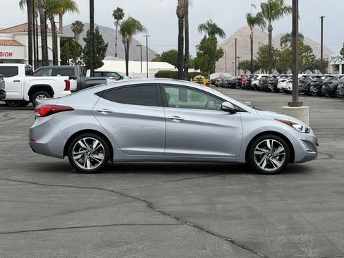 Used 2015 Hyundai Elantra Limited FWD image 4