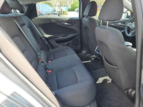 Used 2023 Chevrolet Malibu LT image 14