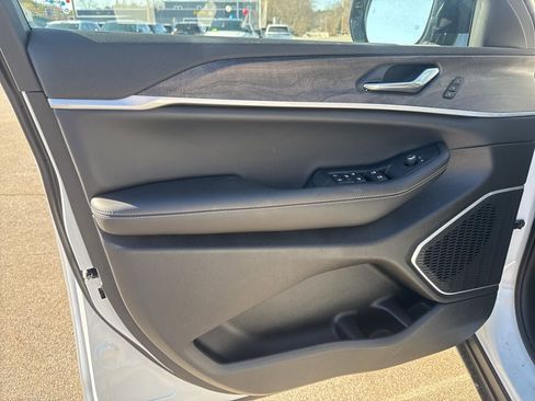 New 2026 Jeep Grand Cherokee Limited image 20