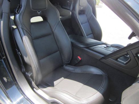 Used 2016 Chevrolet Corvette Stingray Coupe w/ 2LT Preferred Equipment Group RWD image 16
