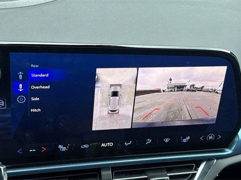 Certified 2024 Chevrolet Equinox EV LT image 22