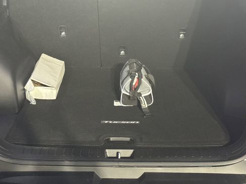 New 2025 Hyundai Tucson SEL image 18