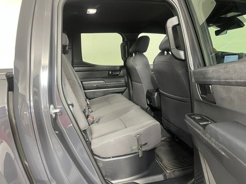 Certified 2025 Toyota Tacoma SR5 image 32