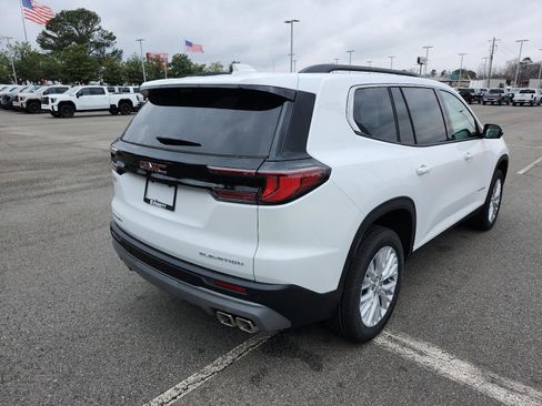 New 2026 GMC Acadia Elevation w/ Elevation Premium Package FWD image 3