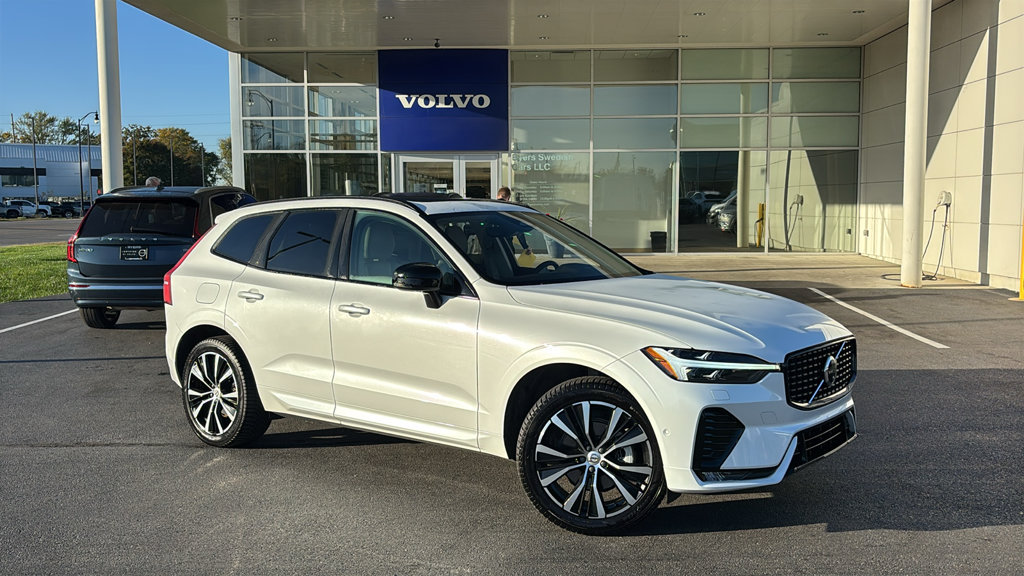 Certified 2024 Volvo XC60 B5 Plus w/ Protection Package Premier AWD/4WD image 2