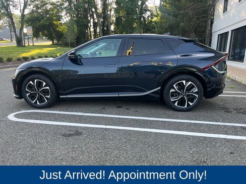 Used 2024 Kia EV6 Wind RWD image 4