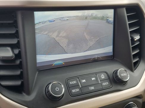 Used 2019 GMC Acadia Denali AWD/4WD image 17